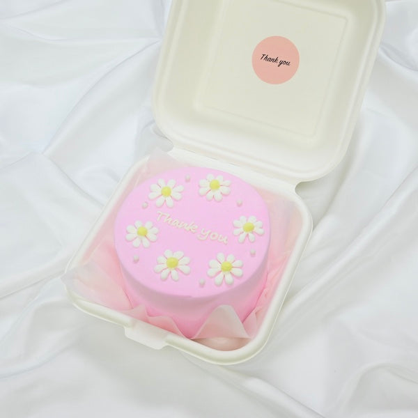 白いお花のランチボックスケーキ