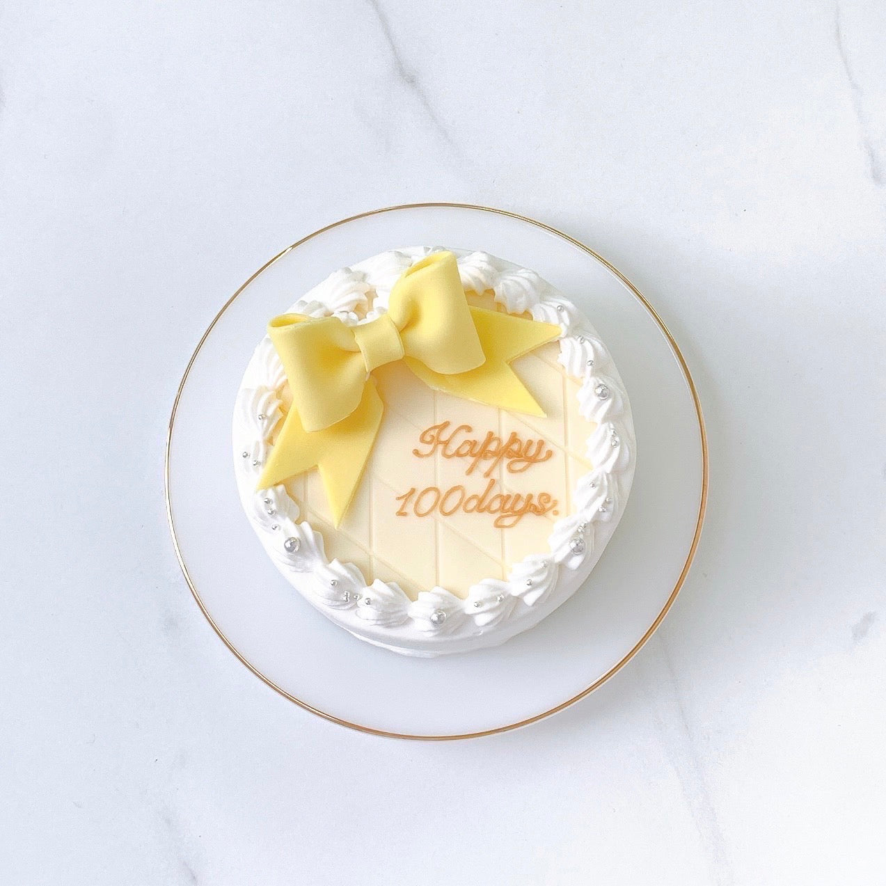 リボン付きキルティングケーキ