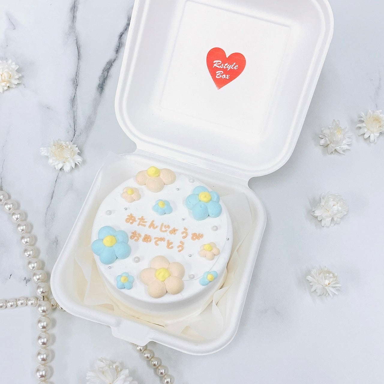 2色のフラワーランチボックスケーキ