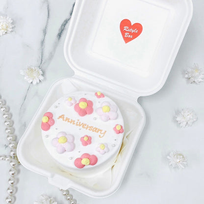 2色のフラワーランチボックスケーキ