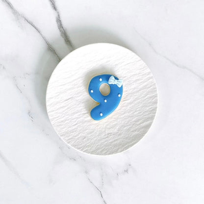 リボン付きドット数字クッキー