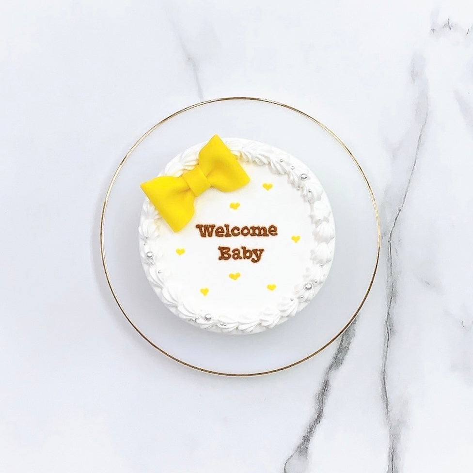 リボン付きハートドットデザインケーキ