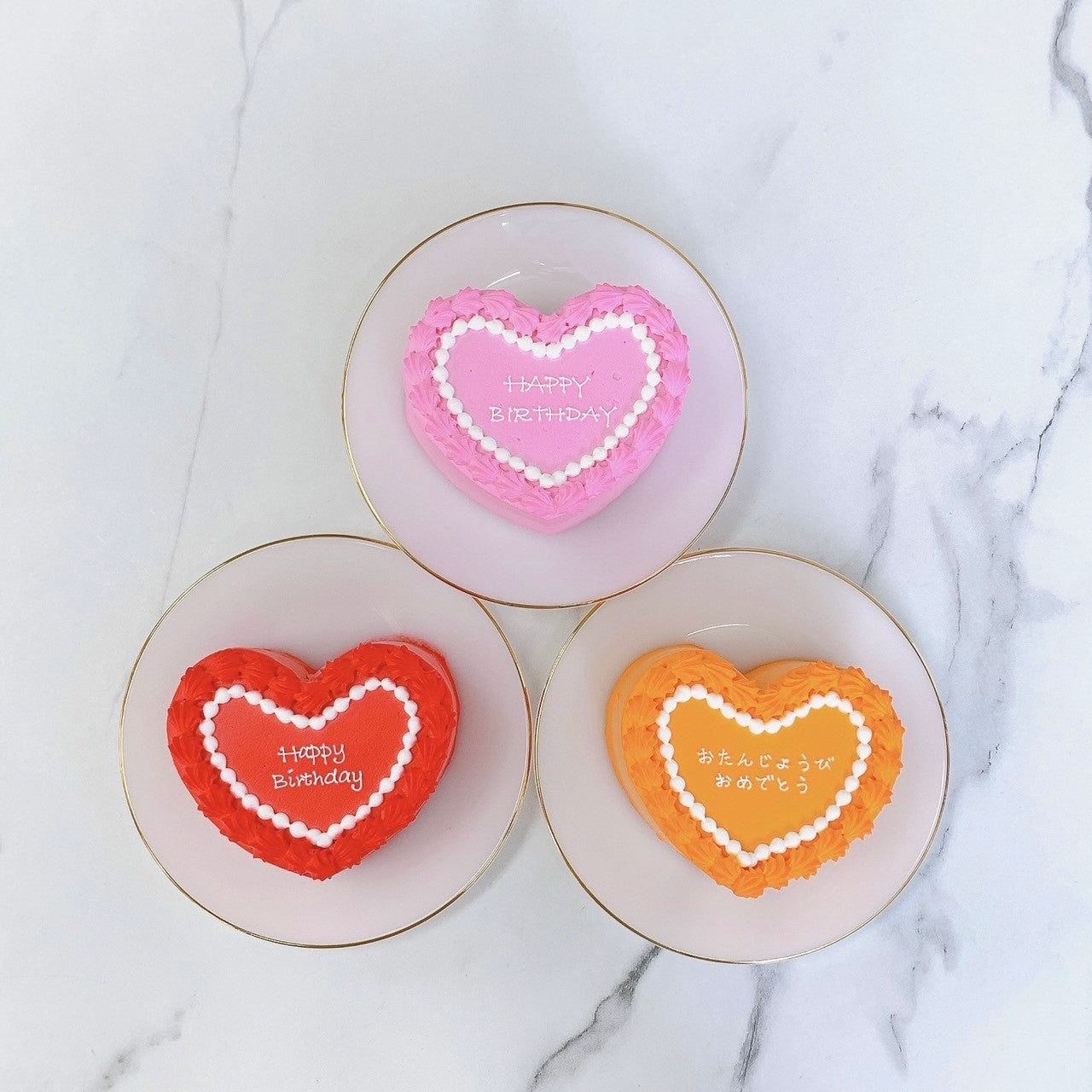 ハート型フリルセンイルケーキ