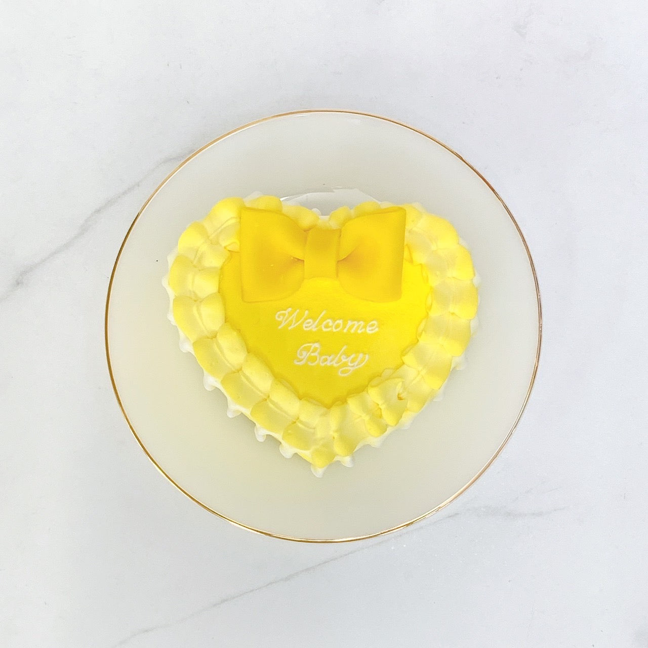 フリルリボンドリップケーキ