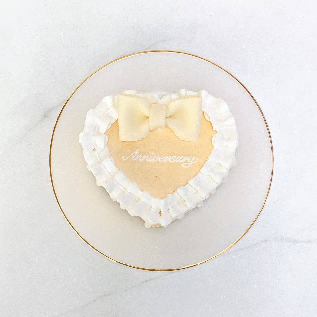 フリルリボンドリップケーキ