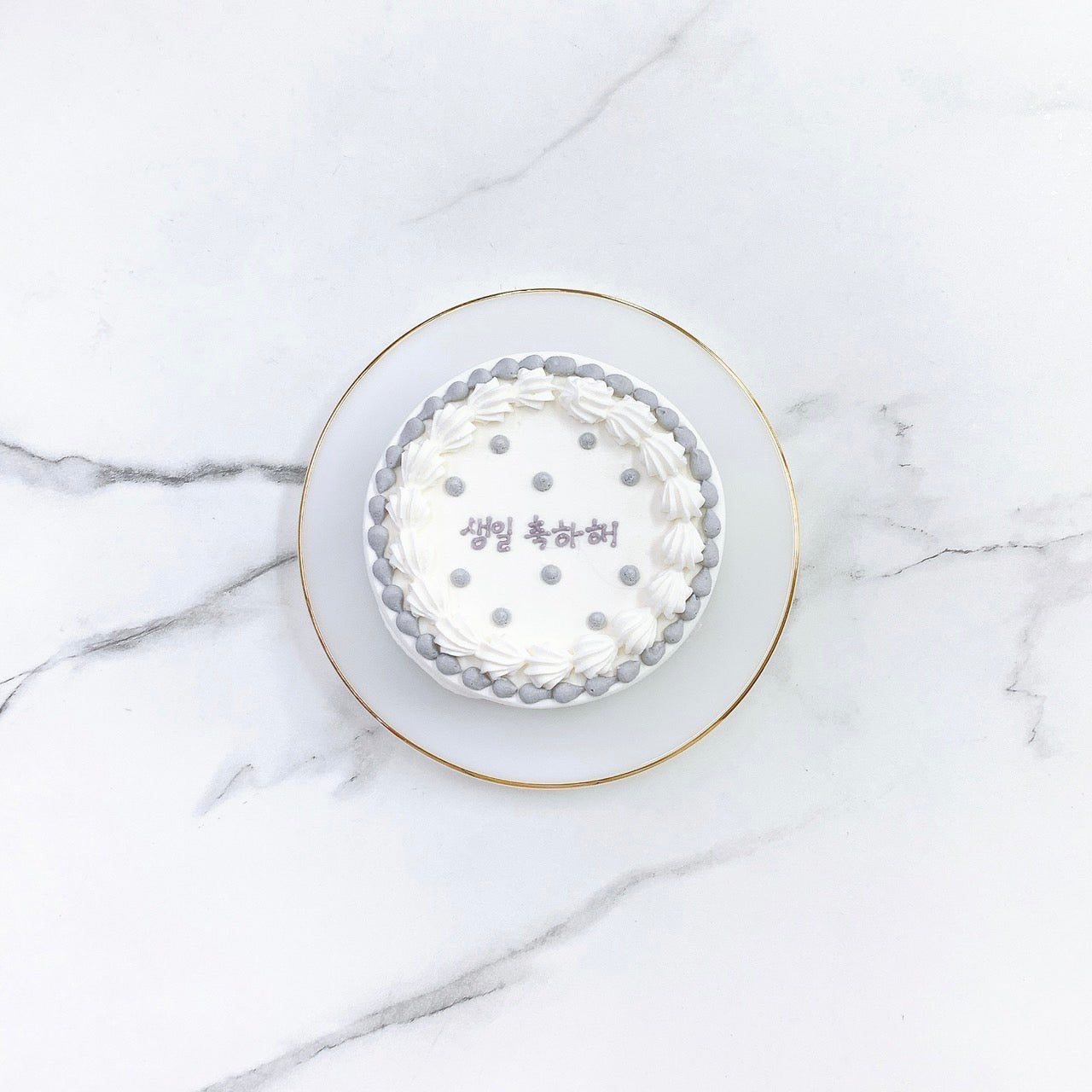 パステルドットセンイルケーキ