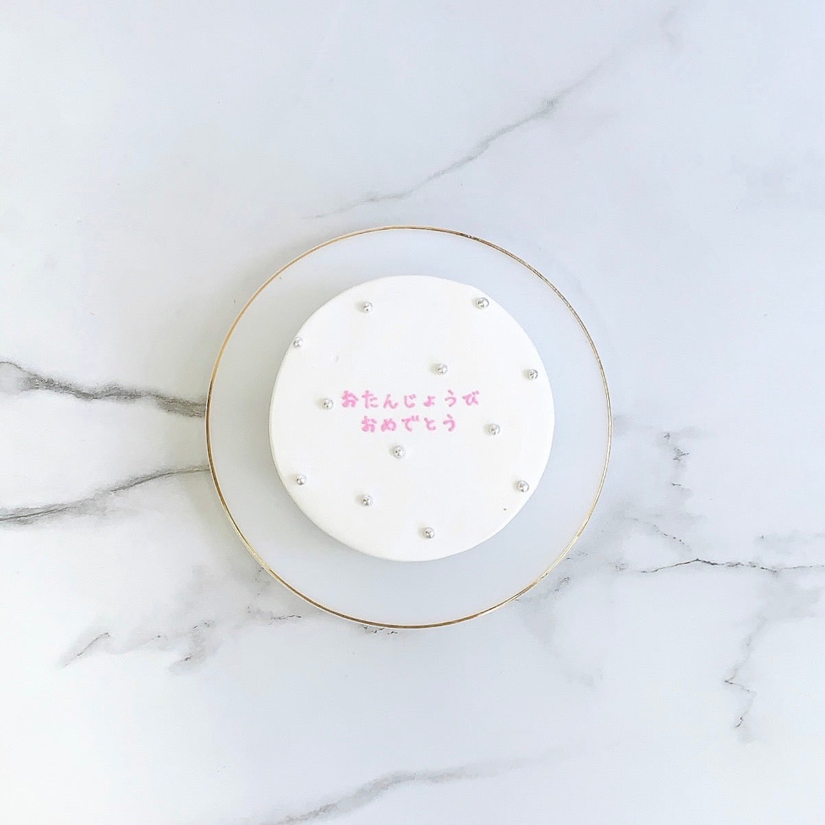 スプリンクルセンイルケーキ