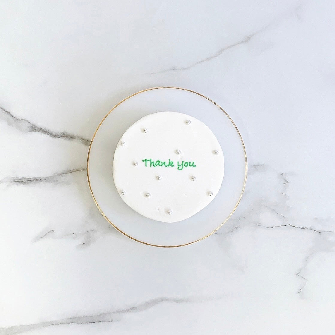 スプリンクルセンイルケーキ