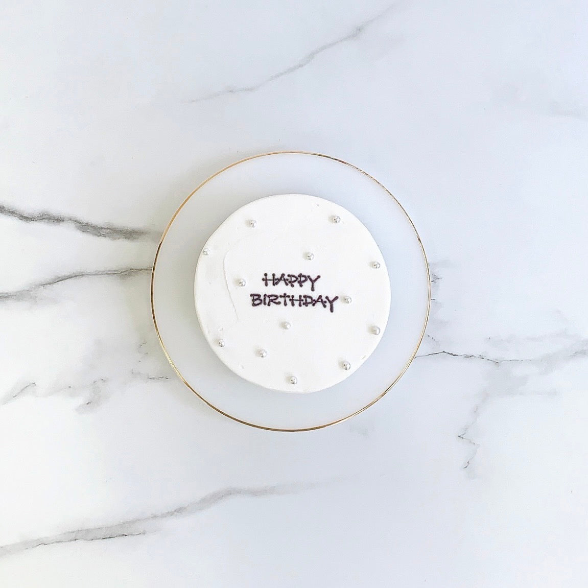 スプリンクルセンイルケーキ