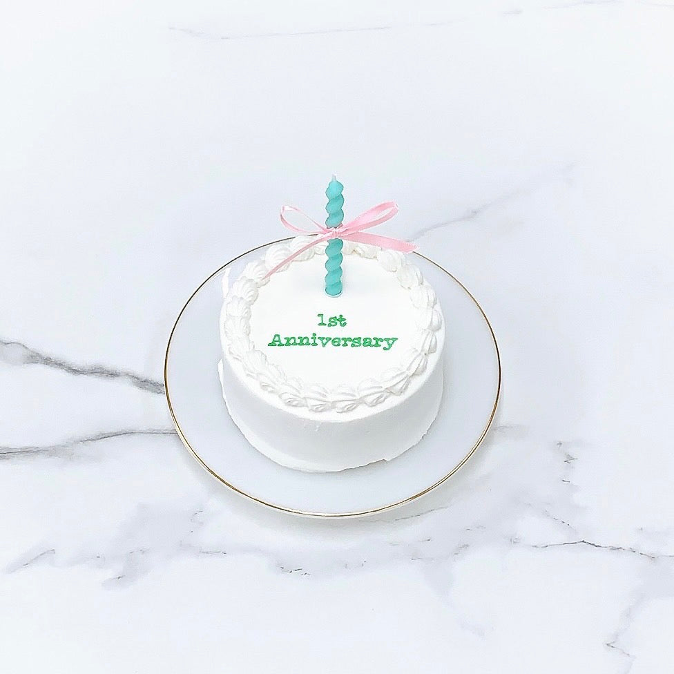 リボンキャンドル付きセンイルケーキ