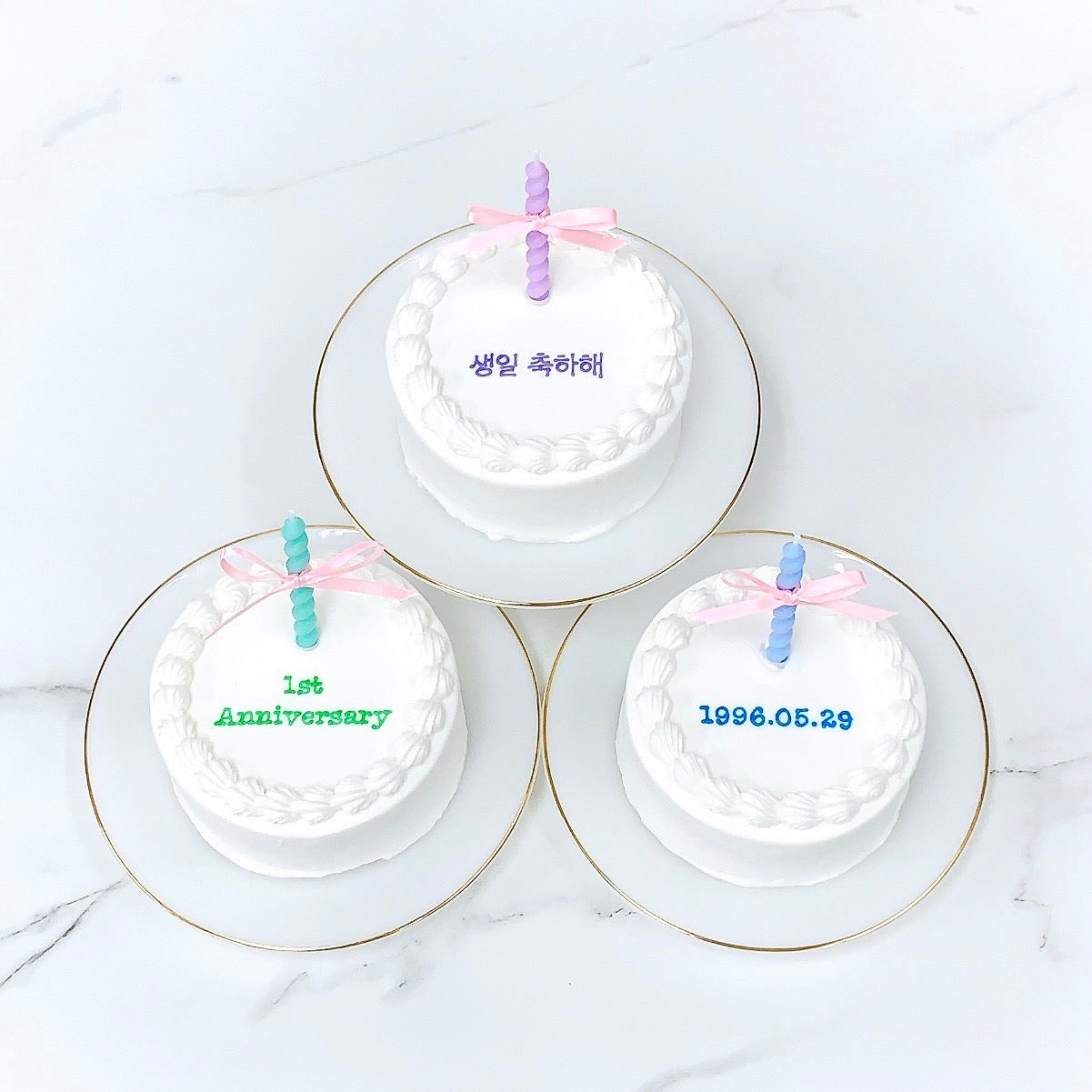 リボンキャンドル付きセンイルケーキ