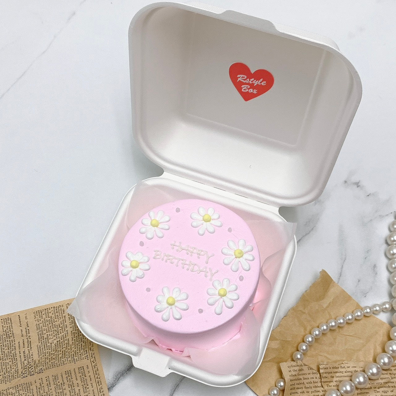 白いお花のランチボックスケーキ