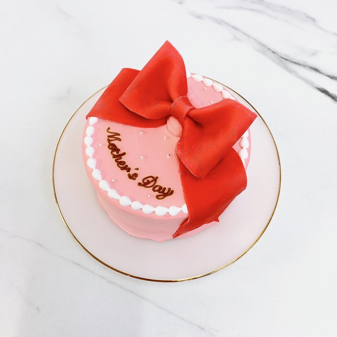 ＼ 大切な母の日に₊⁎ ／大きなリボンの母の日ケーキ  4号