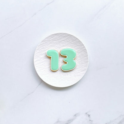 線囲みシンプル数字アイシングクッキー