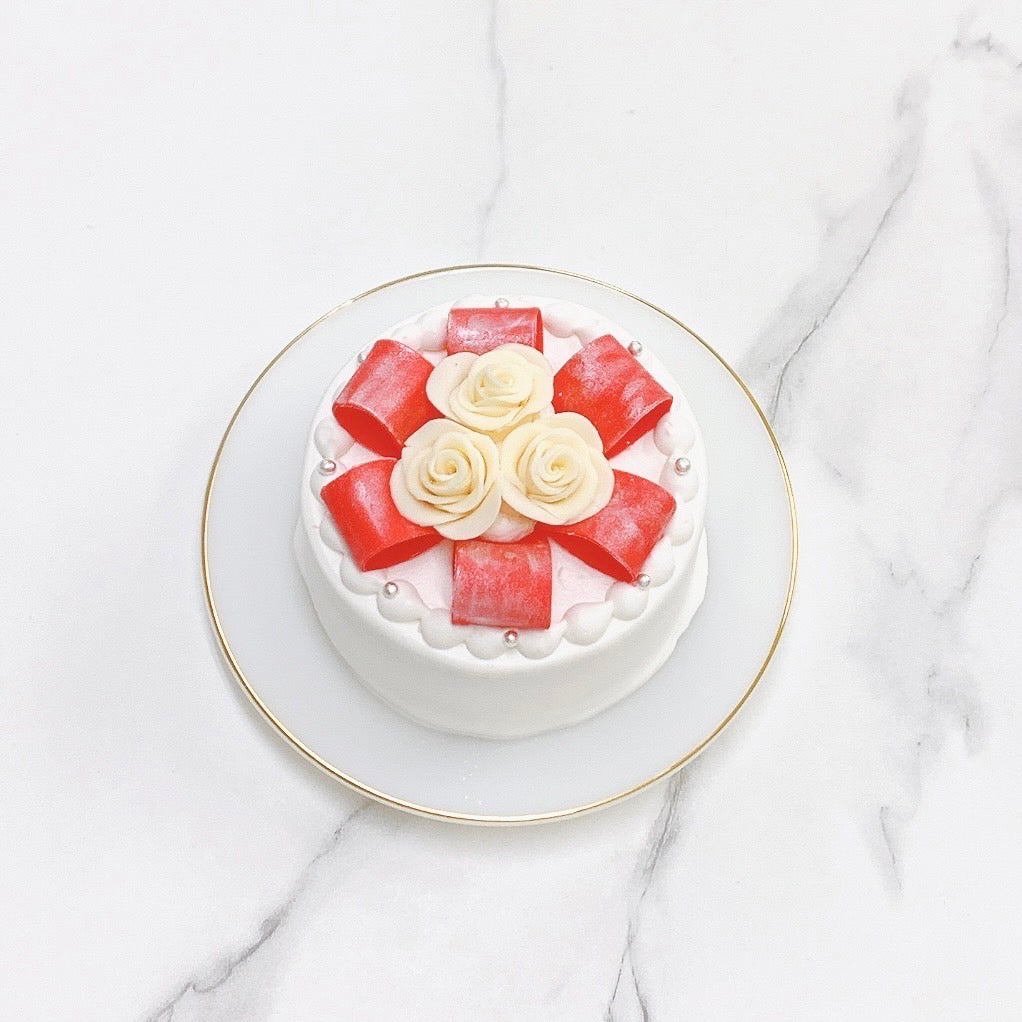 キラキラリボンと白薔薇センイルケーキ
