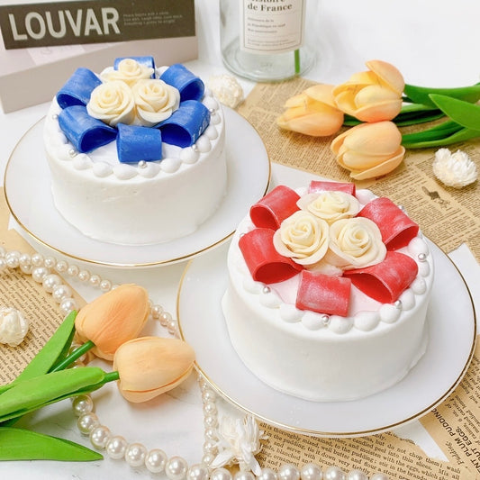 キラキラリボンと白薔薇センイルケーキ