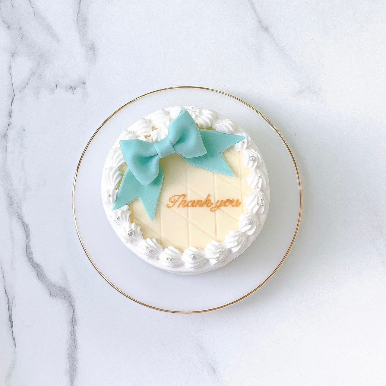 リボン付きキルティングケーキ