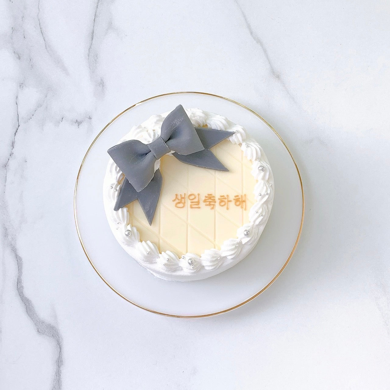 リボン付きキルティングケーキ